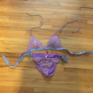 Victoria’s Secret bikini